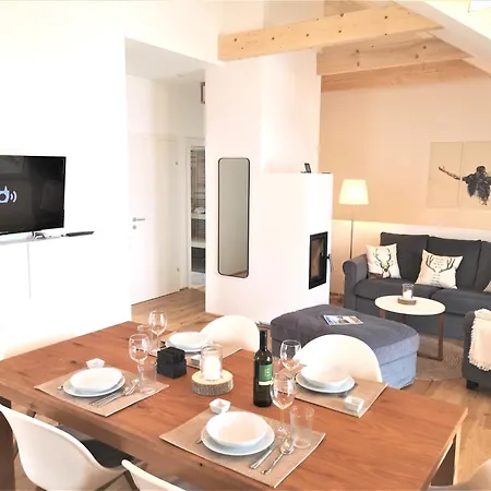 Panorama Apartment, 75qm, Balkon Und Sauna * Тауплиц
