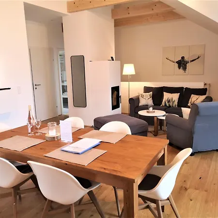 Panorama Apartment, 75qm, Balkon Und Sauna Apartamento