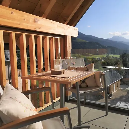 Panorama Apartment, 75qm, Balkon Und Sauna Тауплиц