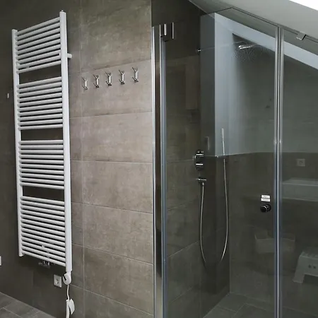 Panorama Apartment, 75qm, Balkon Und Sauna *